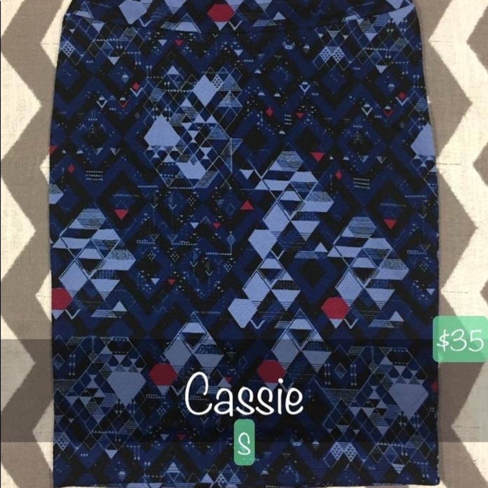 LuLaRoe Cassie